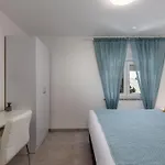 Modernes In Mit Gemeinschaftspool By Interhome Crikvenica